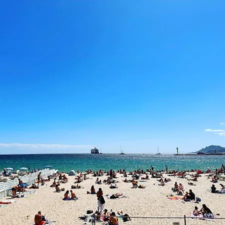 Апартаменты No.6 La Croisette *